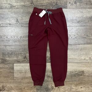 NWT! Figs Zamora Jogger Scrub Pants Burgundy Red - Women's Size Small